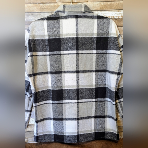 NWT Black Gray Plaid Flannel Shacket W Button Down - Picture 12 of 16